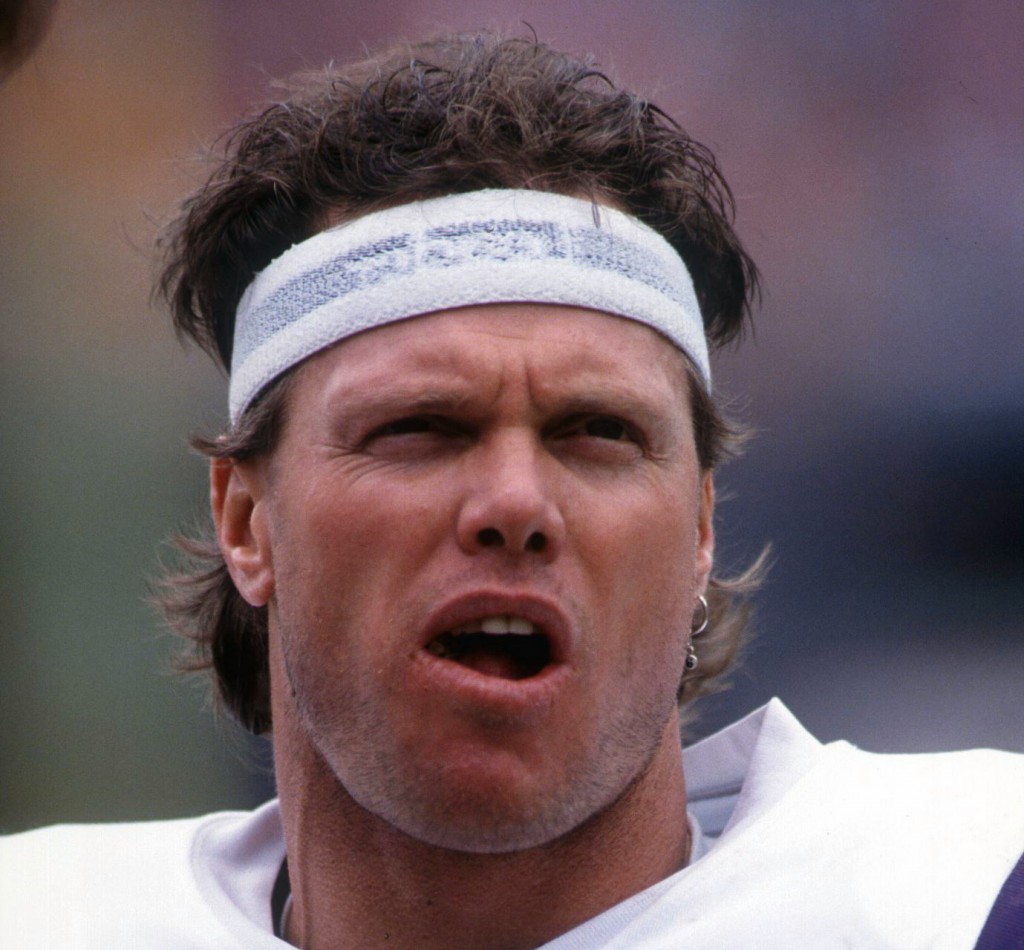 JIM MCMAHON’S NFL CAREER SPANNED OVER A DECADE. HE SAW REGULAR SEASON P LAY FOR SIX PROFESSIONA L TEAMS. NOW, A FTER STRUGGLING WITH MENTAL ILLNESS, HE IS ONE OF THOUSANDS OF PLAINTIFFS IN A LAWSUIT AGAINST THE LEAGUE.